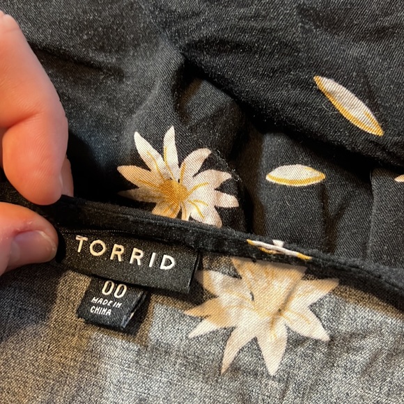 Torrid Black Daisy Ruffle Dress - Picture 2 of 5